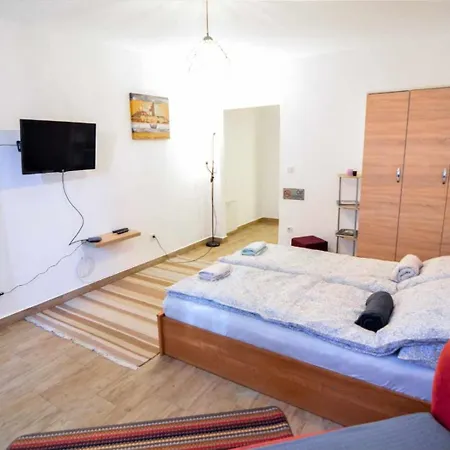 Breezy Apartamento